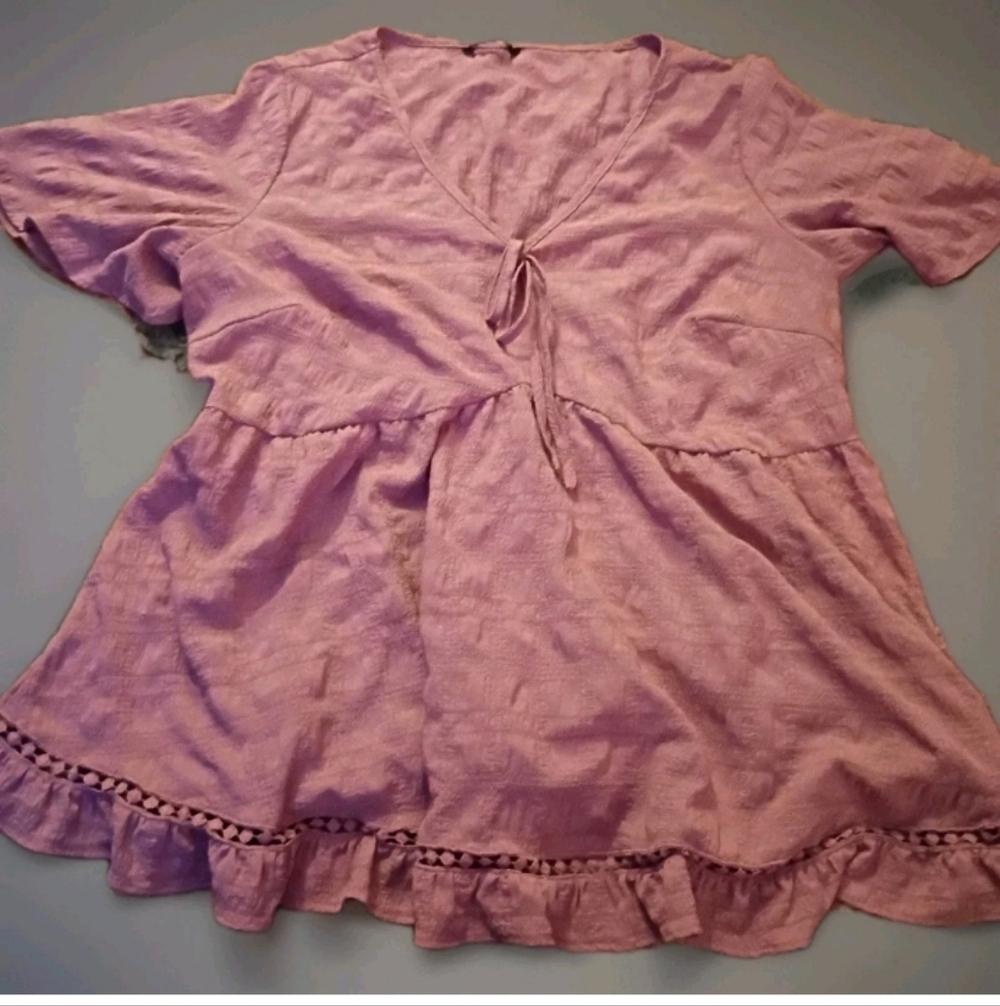 NWOT Women's Pink Short Sleeve Peplum Top with Tie Front